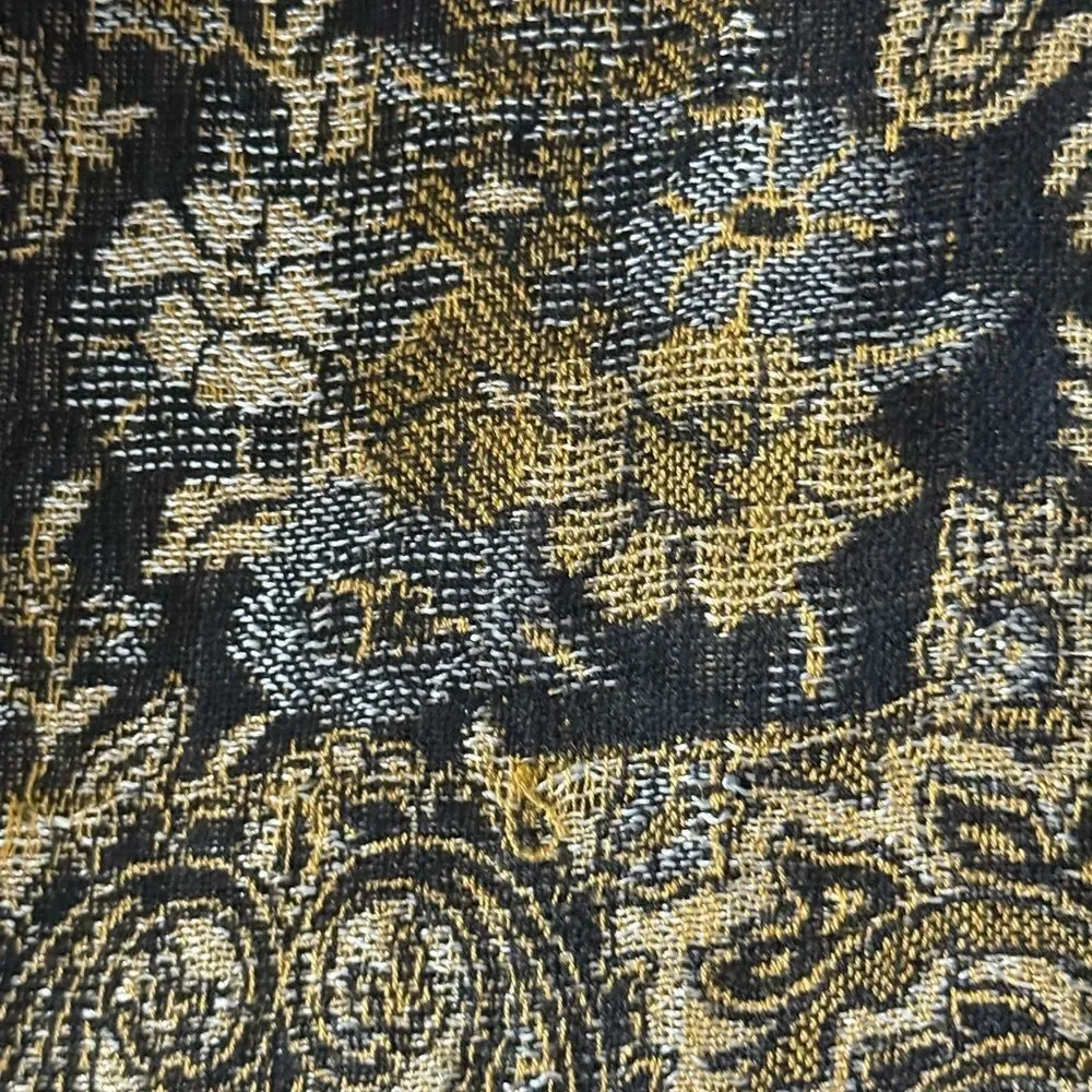 Wrap/Scarf Floral Brocade with Fringe.